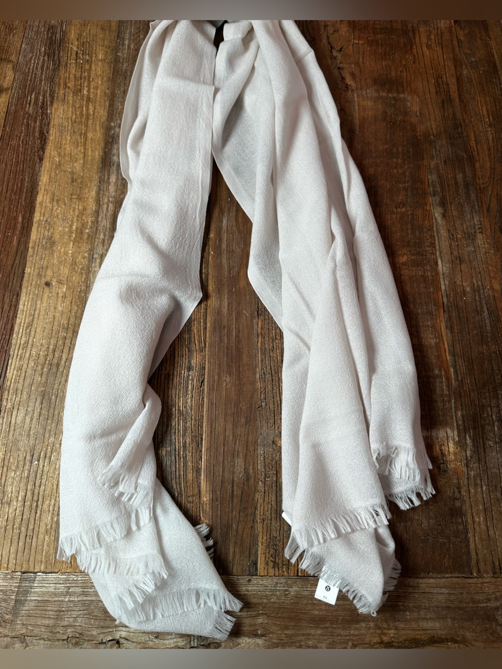 lululemon athletica Cream Lightweight Scarf - Picture 9 of 10